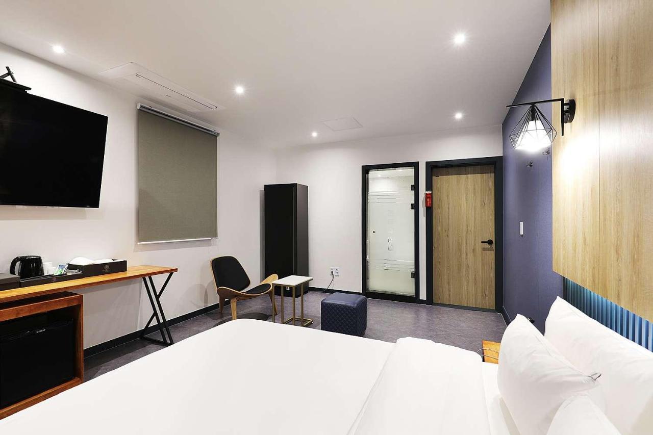 Mariposa Hotel Songtan Pyeongtaek Dış mekan fotoğraf