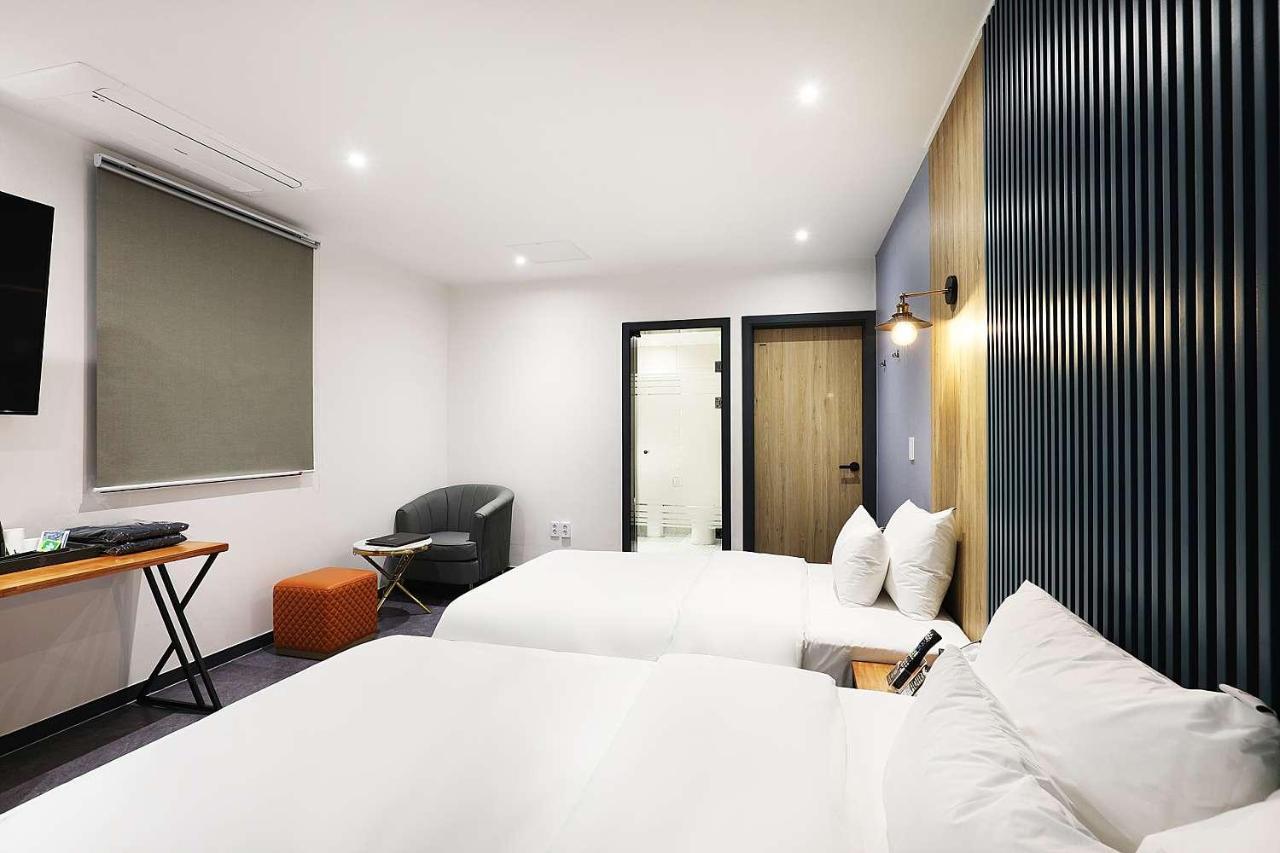 Mariposa Hotel Songtan Pyeongtaek Dış mekan fotoğraf