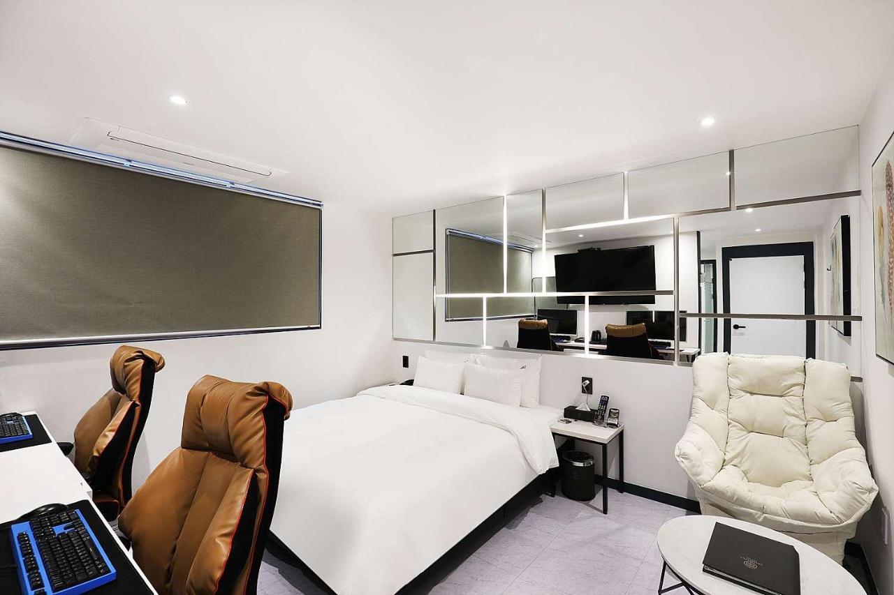 Mariposa Hotel Songtan Pyeongtaek Dış mekan fotoğraf