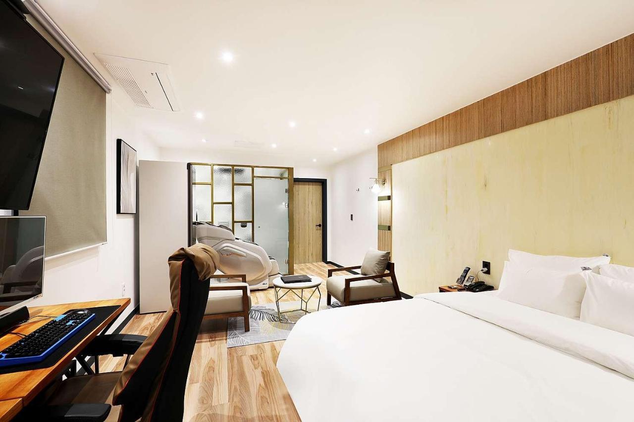 Mariposa Hotel Songtan Pyeongtaek Dış mekan fotoğraf